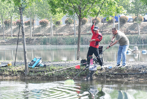 钓鱼.jpg 钓鱼.jpg